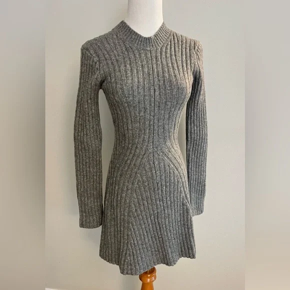 H&M Rib-Knit Dress with Flared Skirt XXS - Picture 2 of 10